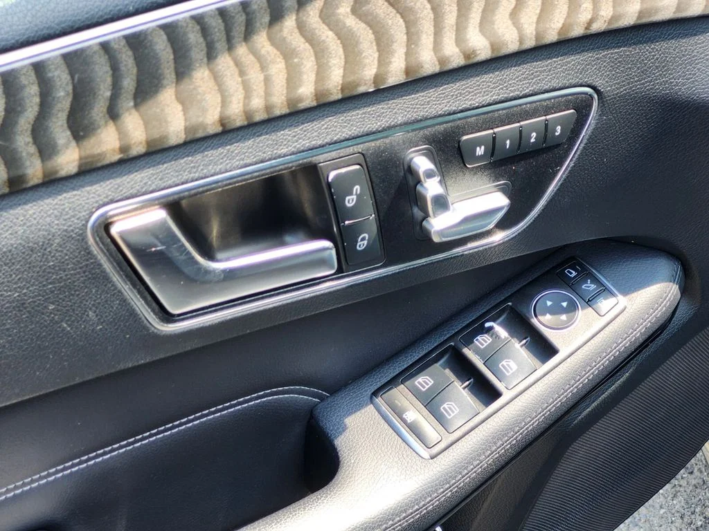 Used 2016  Mercedes-Benz E 350 image 18