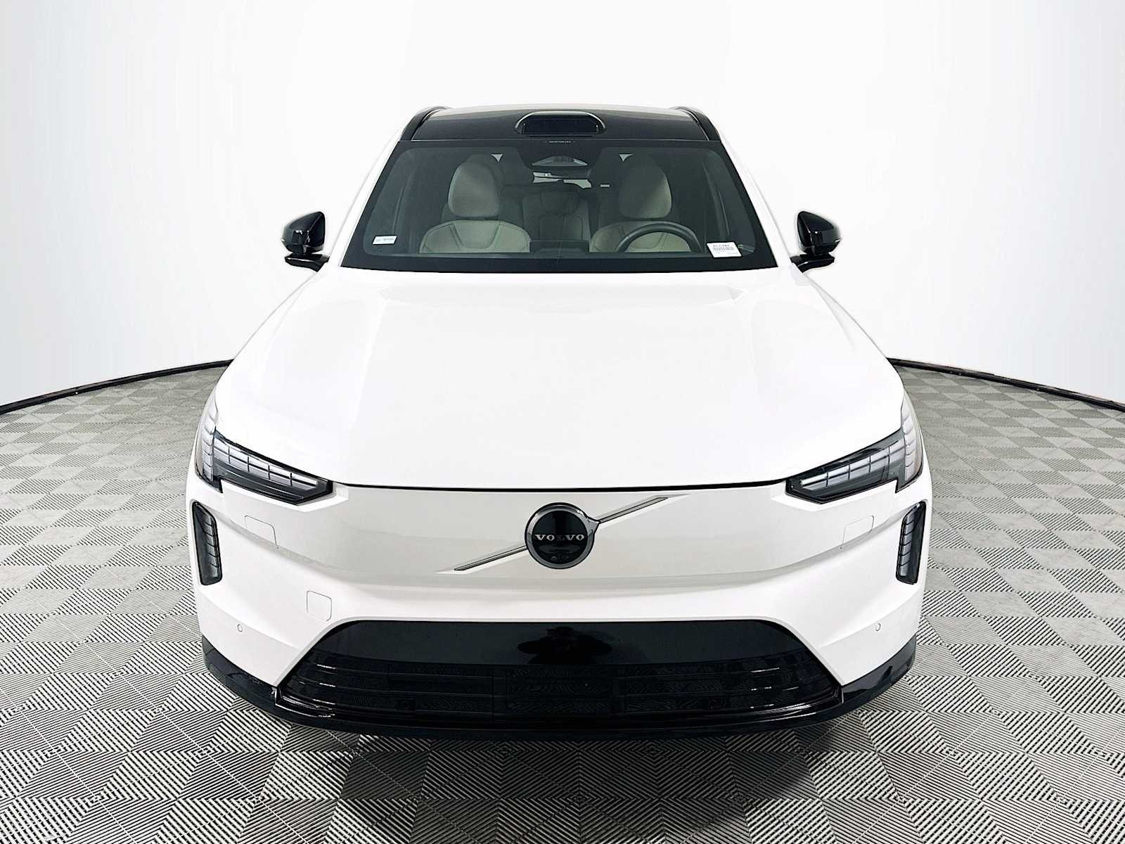 Used 2025 Volvo EX90 Plus with VIN 7JDE23VK8SG013317 for sale in Gilbert, AZ