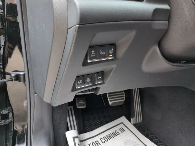 Used 2015 Black Obsidian INFINITI  image 13