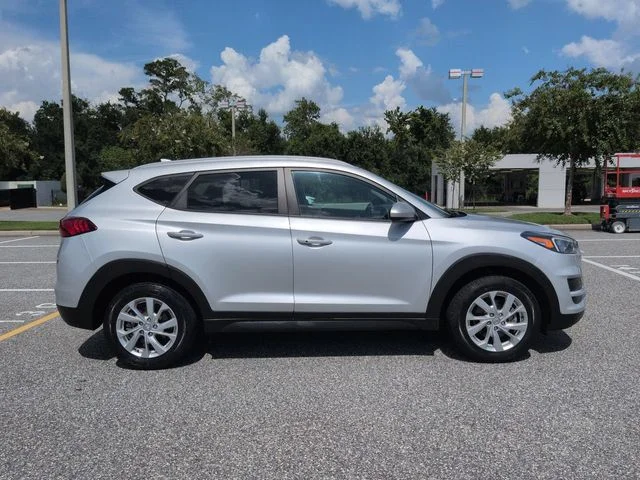 Used 2019 Silver Hyundai Value image 3