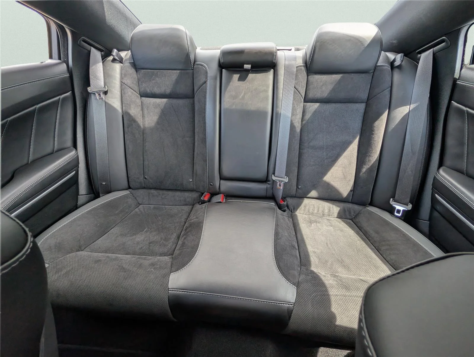 Used 2023 Go Mango Dodge Scat Pack image 12