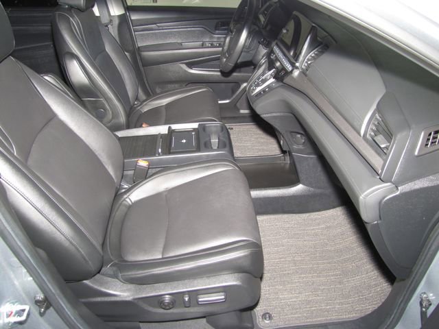 Certified Used 2025 Solar Silver Metallic Honda EX-L image 18