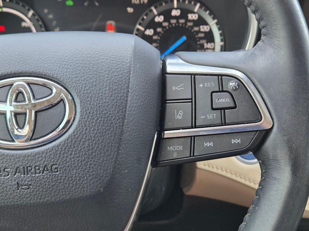 Used 2021 Blue Toyota XLE image 23