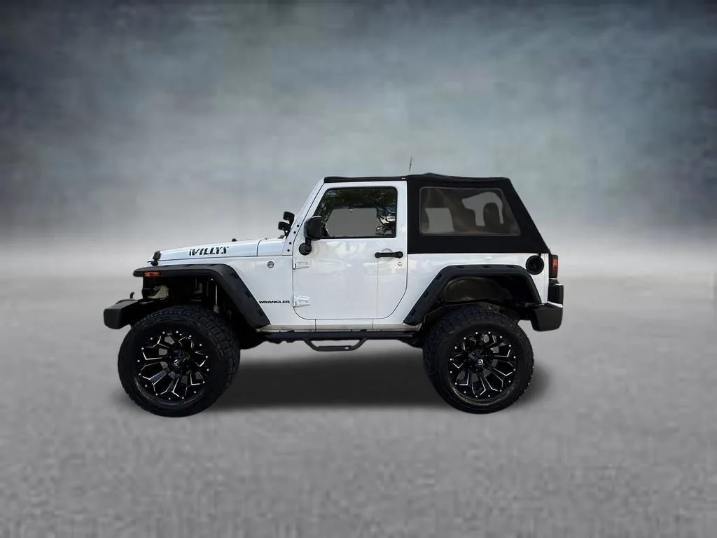 Used 2017 White Jeep Sport image 4