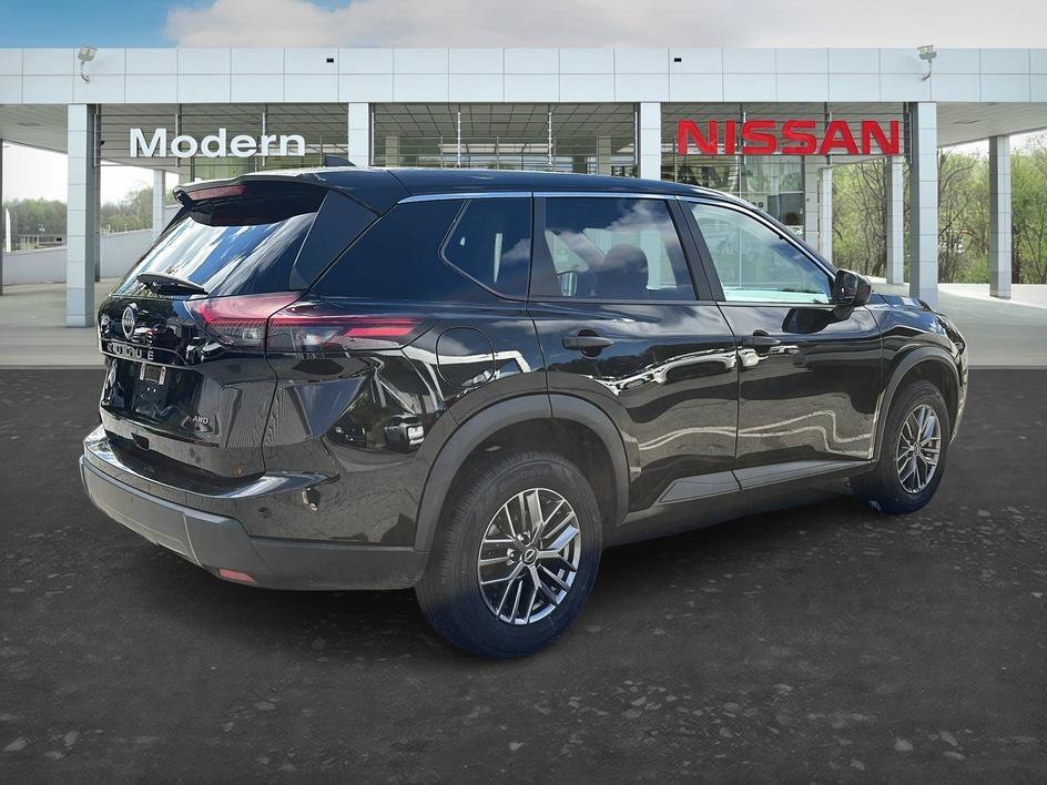 Used 2024 Super Black Nissan S image 5