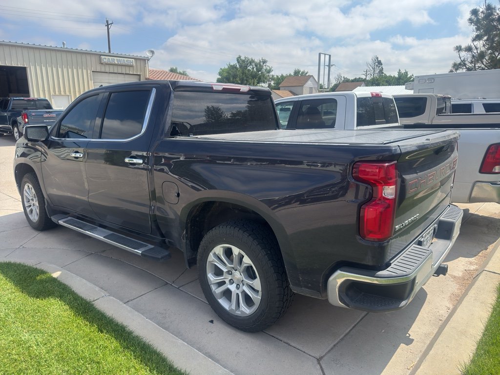 Used 2022 Dark Ash Metallic Chevrolet LTZ image 5