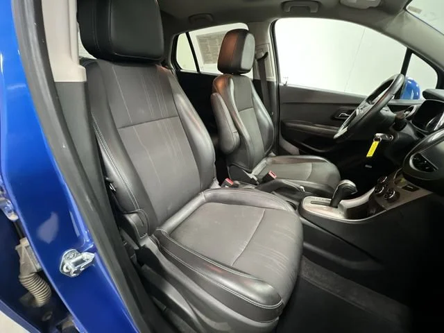Certified Used 2015 BRILLIANT BLUE METALLIC Chevrolet LT image 27