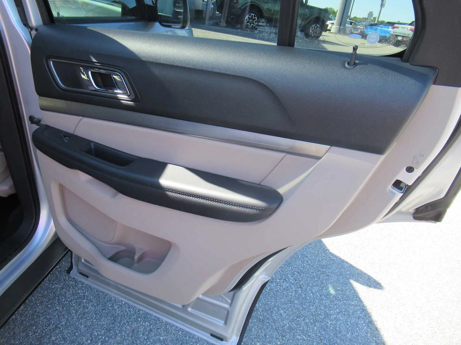 Used 2018 Ingot Silver Ford XLT image 16