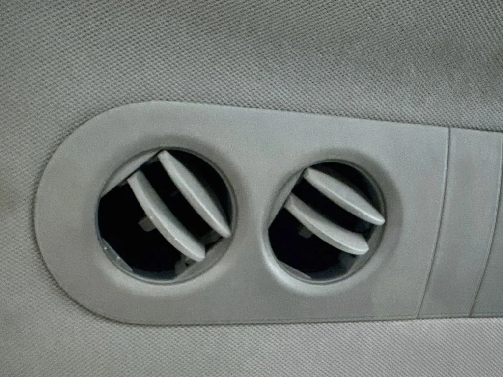 Used 2014 Silver Honda EX-L image 33