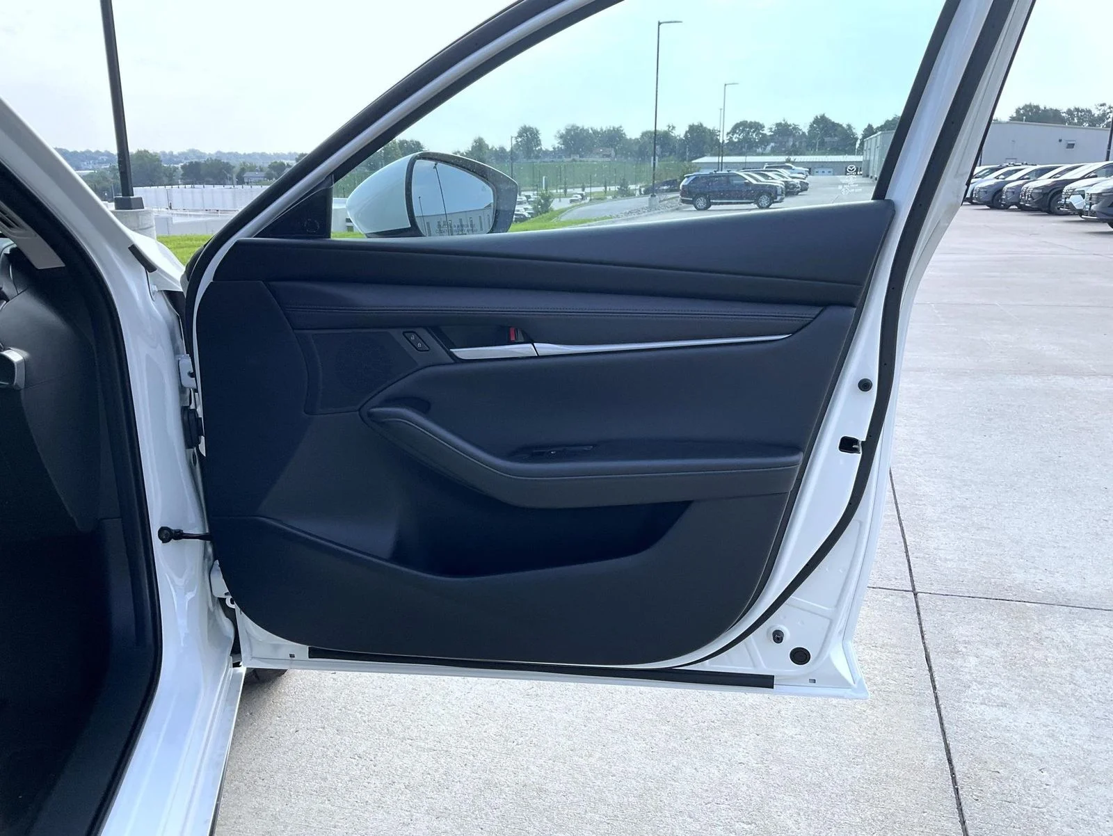 New 2026 White Mazda 2.5 S Preferred image 18