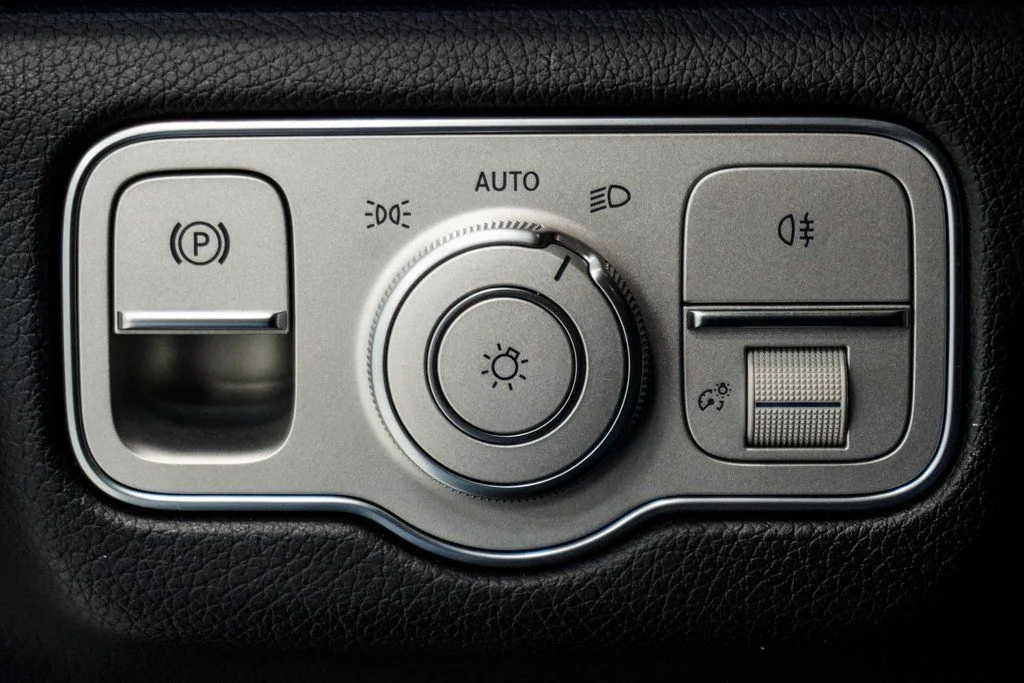 Used 2024 White Mercedes-Benz GLS 450 image 36