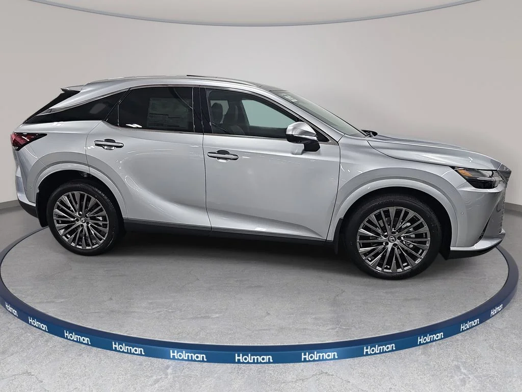 New 2026 Iridium Lexus LUXURY image 4