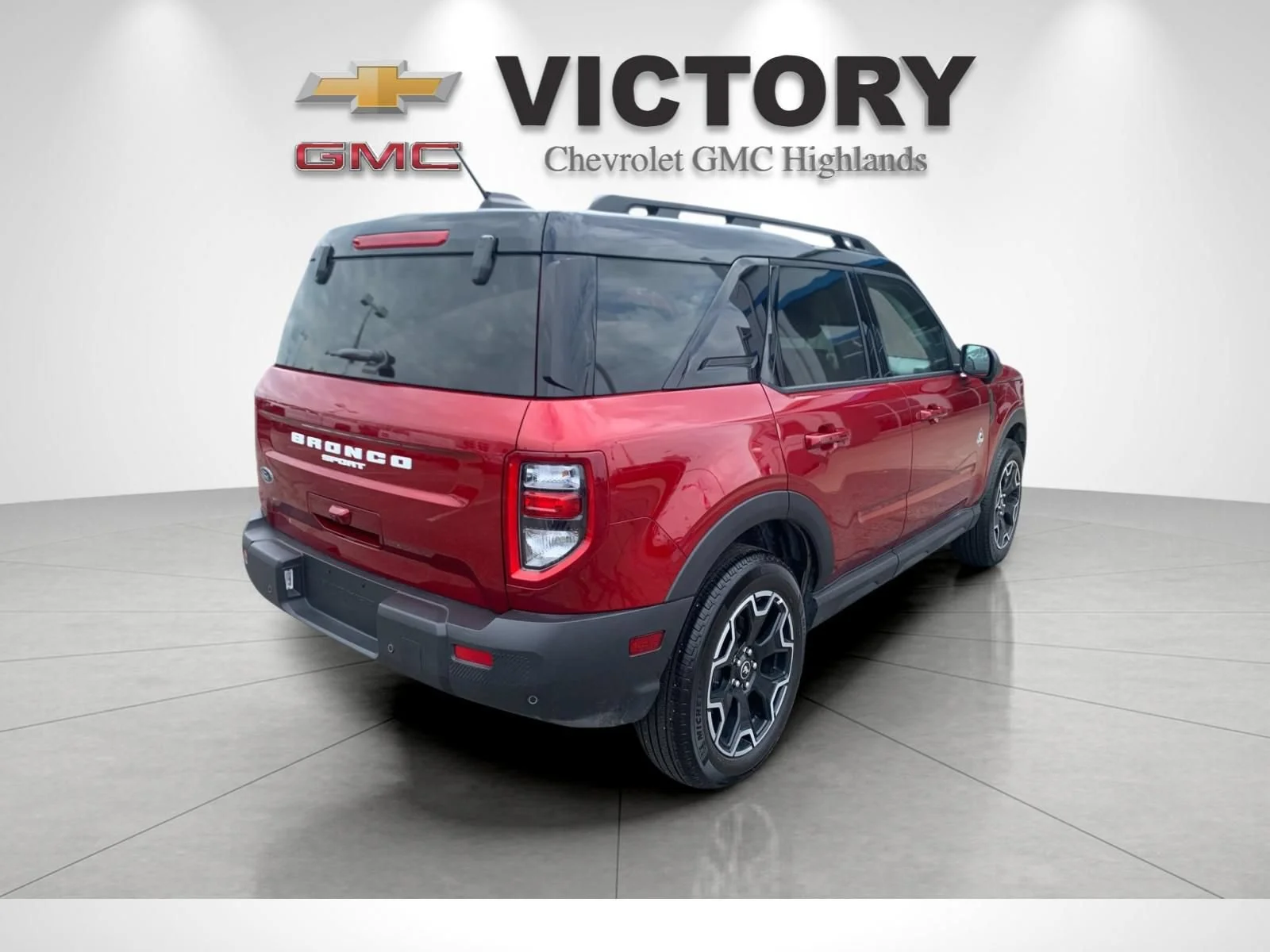 Used 2025 Red Ford Outer Banks image 3