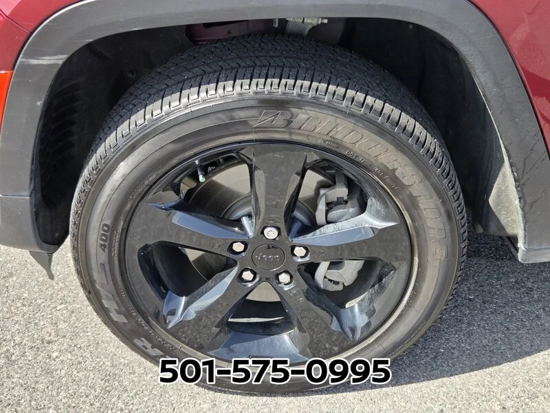 Used 2023 Velvet JEEP ALTITUDE 4X4 image 22