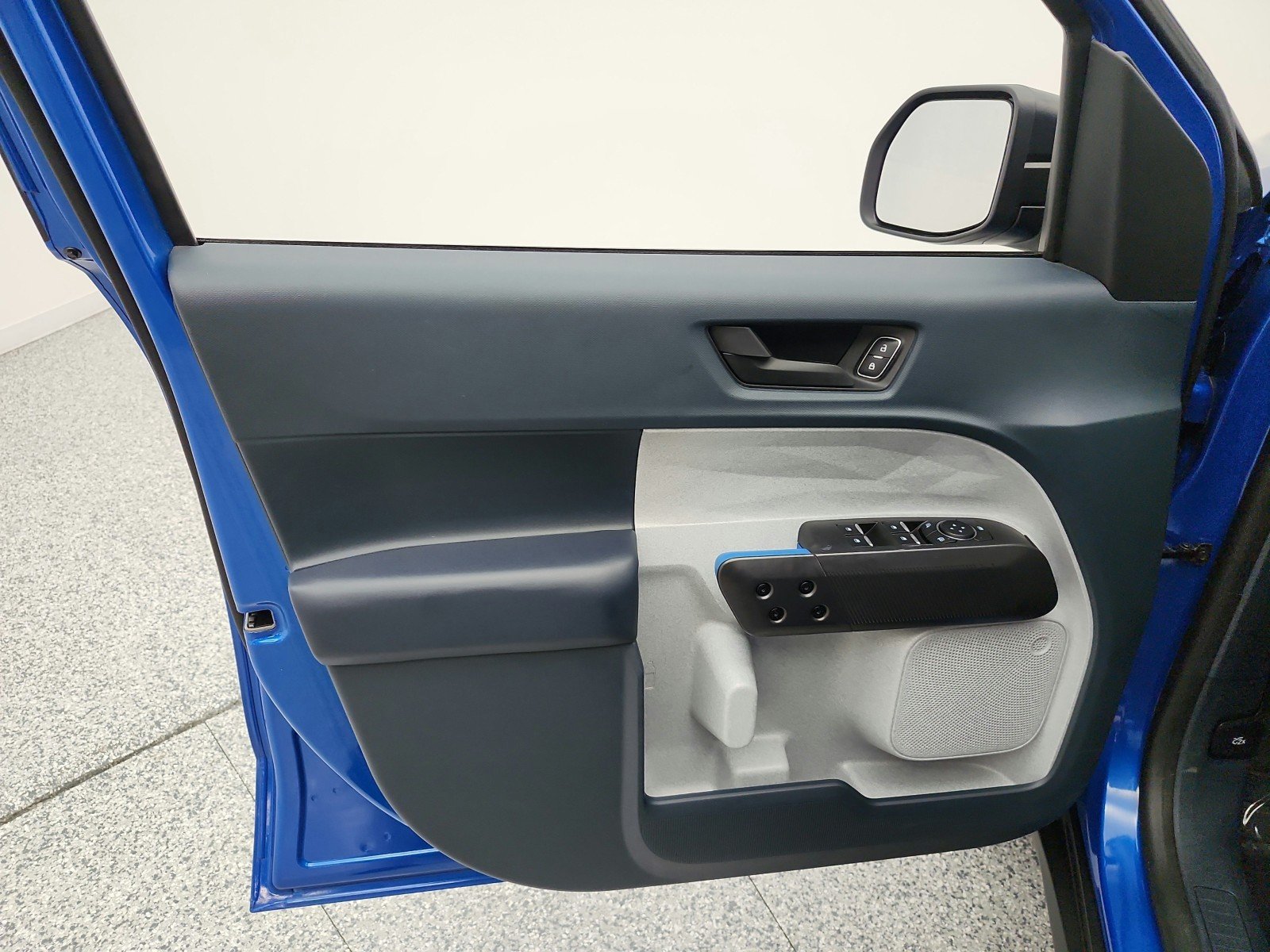 Used 2026 Velocity Blue Ford XLT image 13