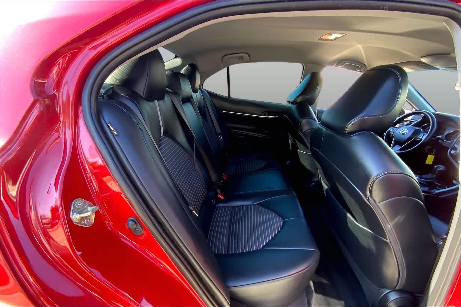 Used 2020 Supersonic Red Toyota SE image 21