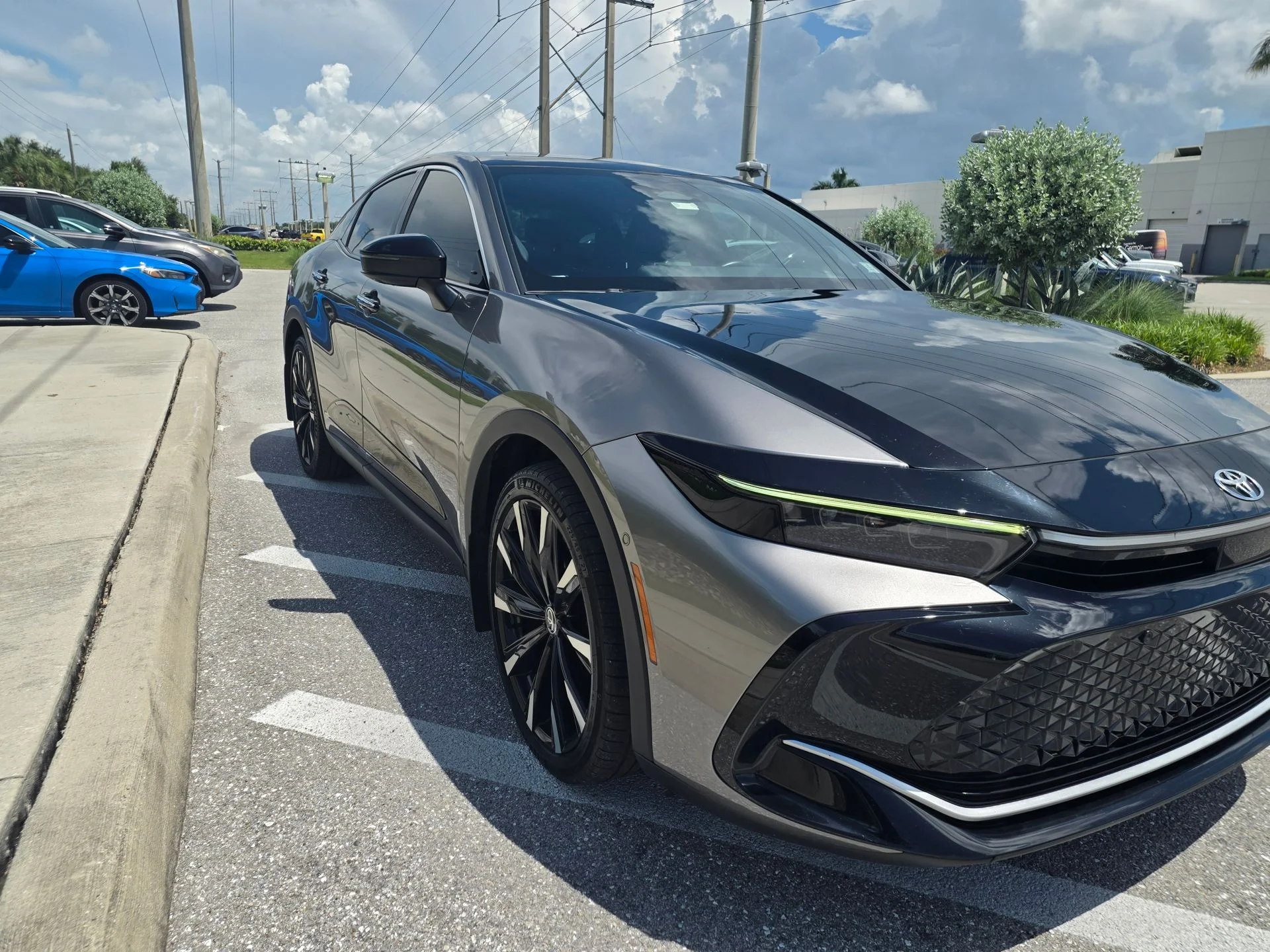 Used 2023 Black Toyota Platinum image 3