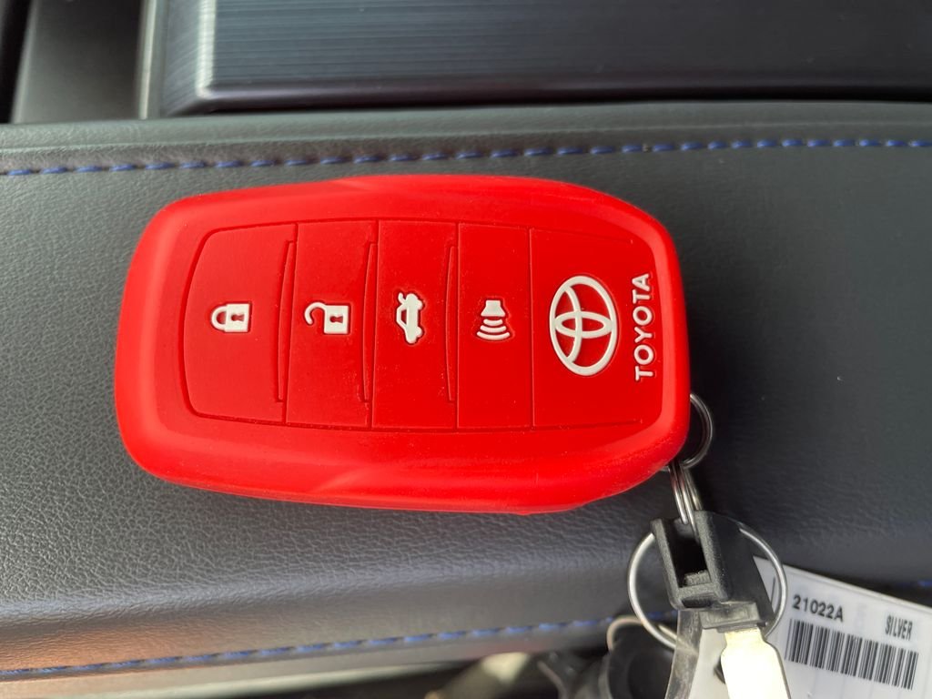 Used 2024 Silver Toyota Platinum image 29