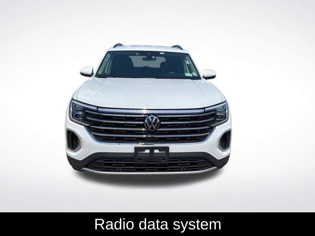 Used 2025 Volkswagen Atlas SE w/Tech with VIN 1V2HR2CAXSC525785 for sale in Monticello, Minnesota