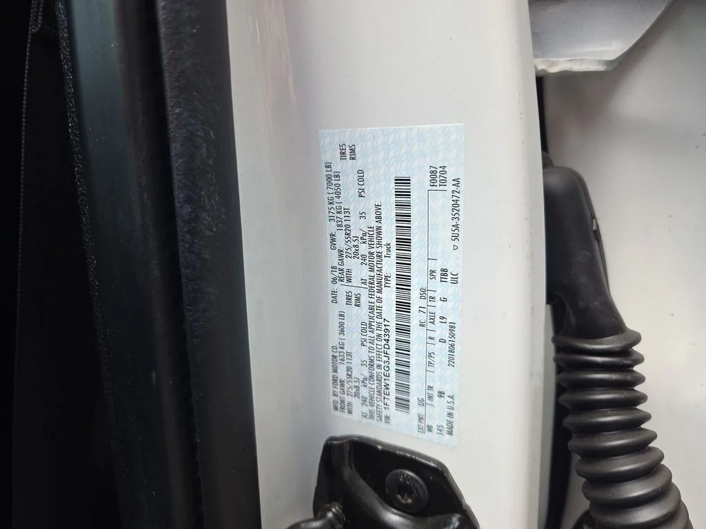 Used 2018 White Ford Platinum image 31