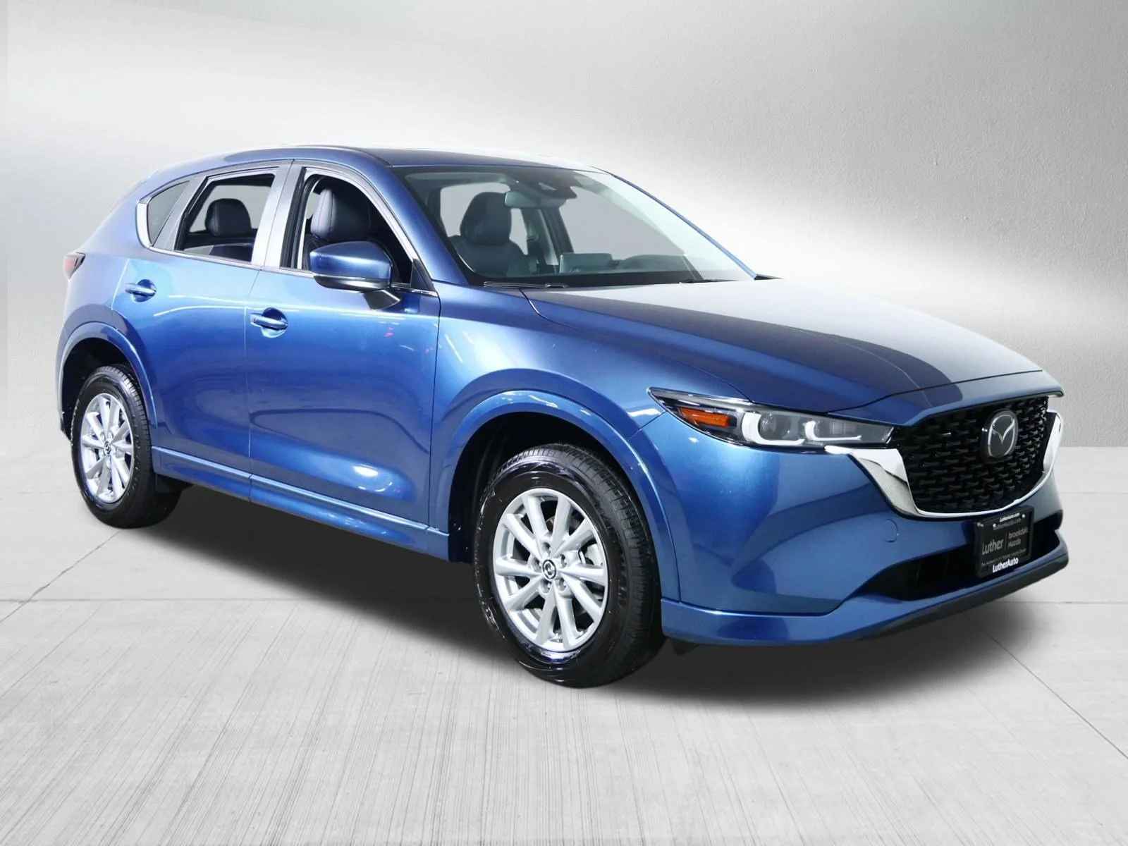 2024 Mazda CX-5 S Preferred package Auto AWD's photo