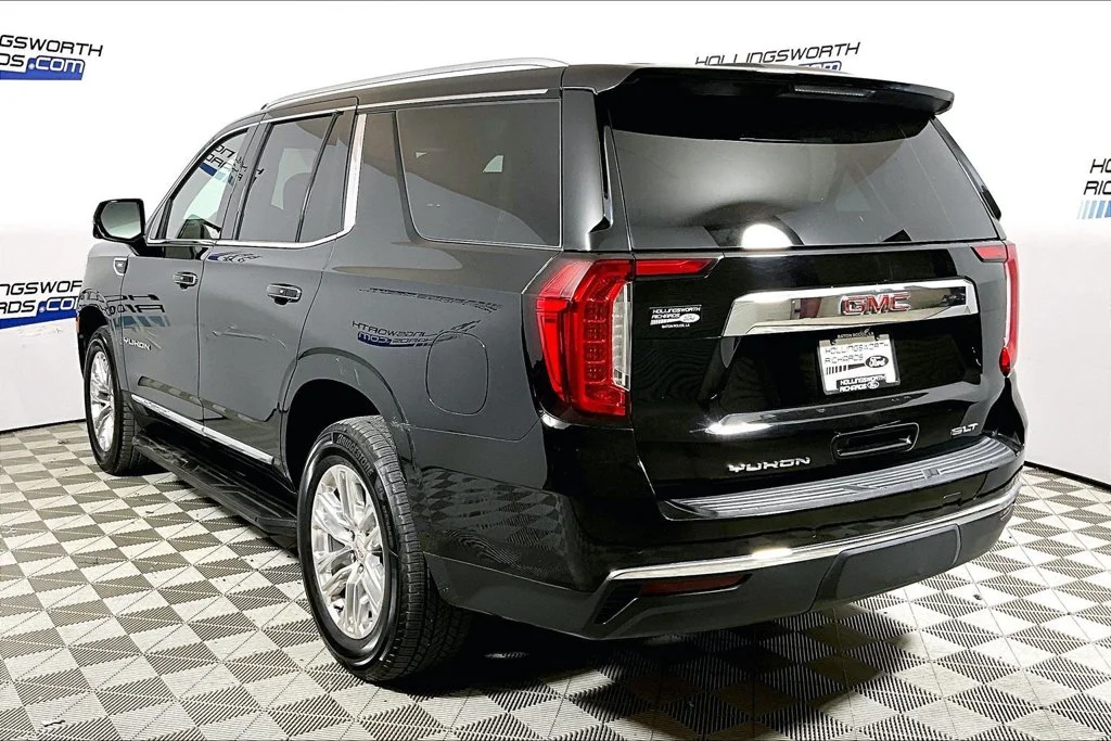 Certified Used 2023 Onyx Black GMC SLT image 8