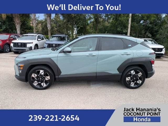 Used 2024 Green Hyundai SEL image 7