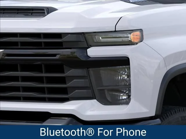 New 2026 Summit White Chevrolet WT image 11