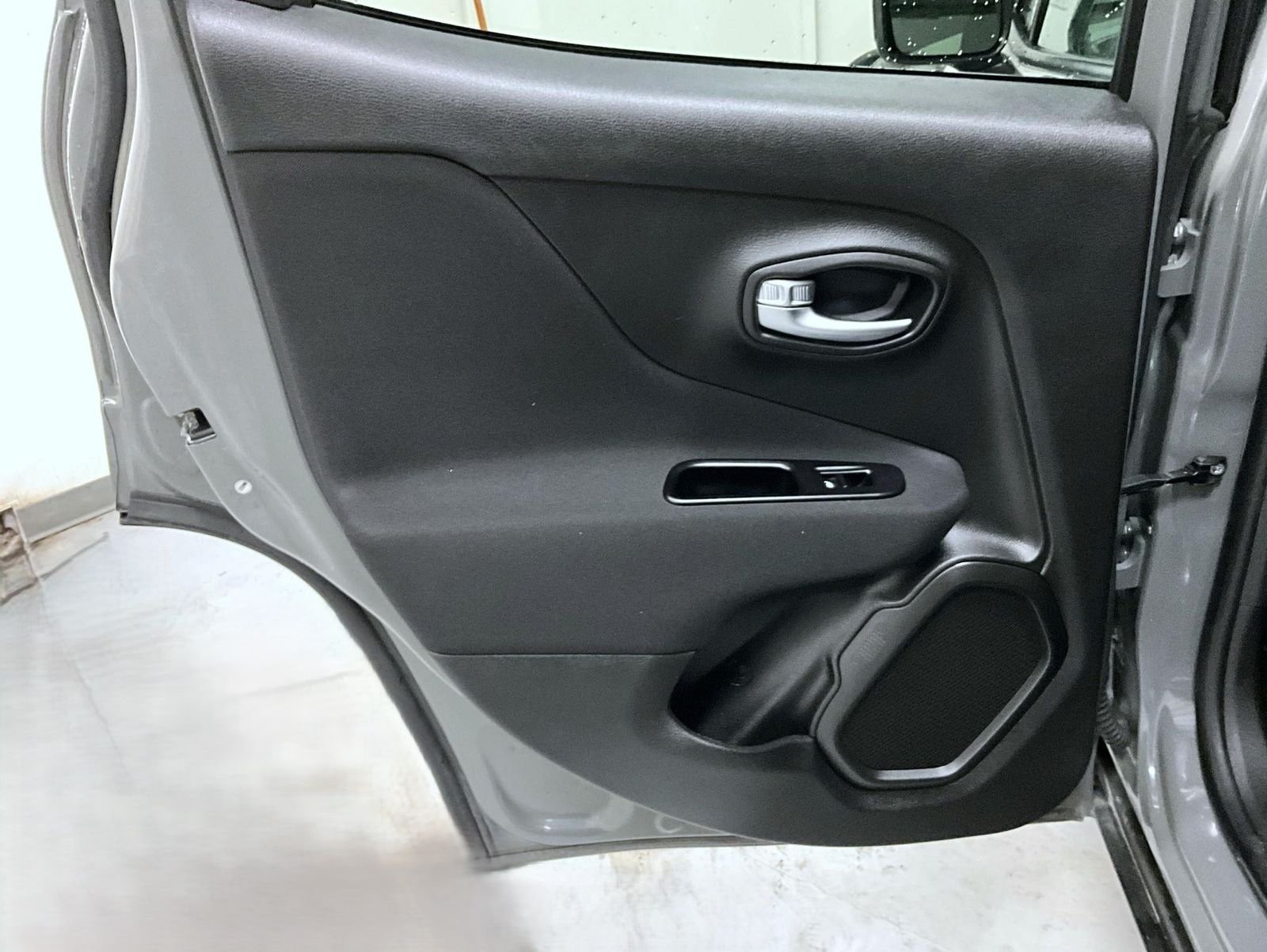 Used 2021 Gray Jeep Latitude image 21