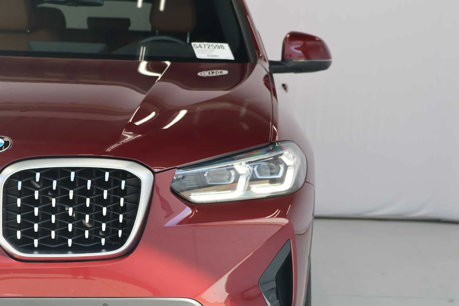 Certified Used 2025 Aventurin Red Metallic BMW xDrive30i image 5
