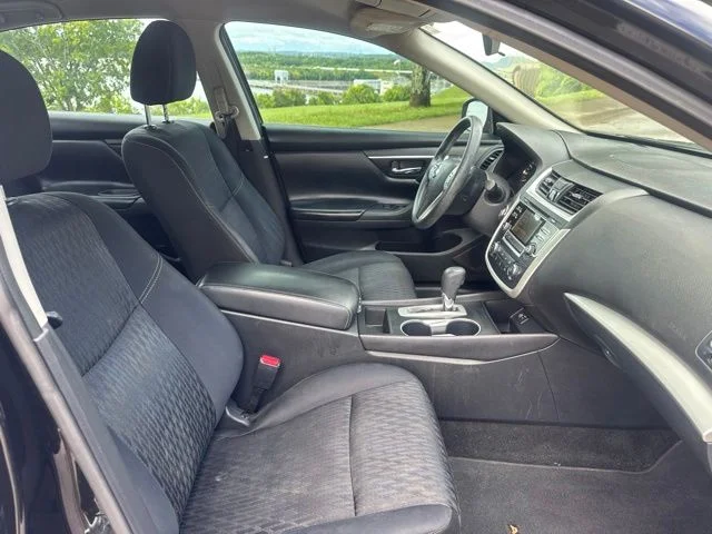 Used 2017 Black Nissan 2.5 S image 10
