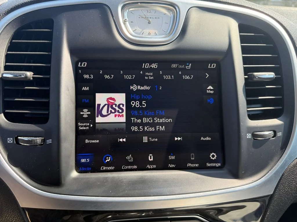 Used 2022 Gray Chrysler Touring image 21