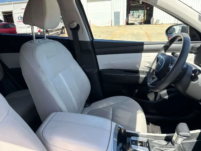 Used 2025 Gray Hyundai SEL image 17