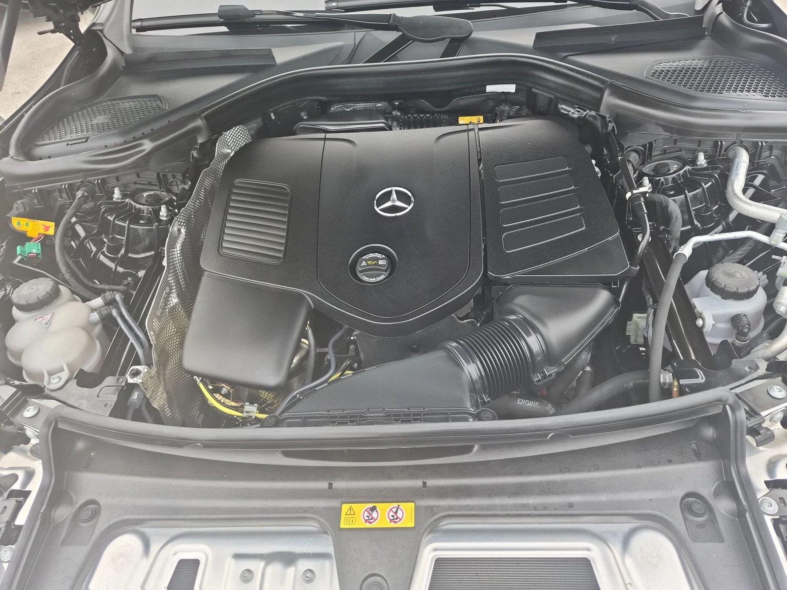 Certified Used 2025 Black Mercedes-Benz GLC 350e image 38
