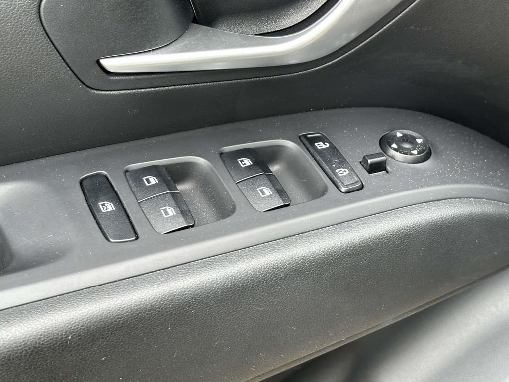 2024 Hyundai Tucson SE - Photo 24