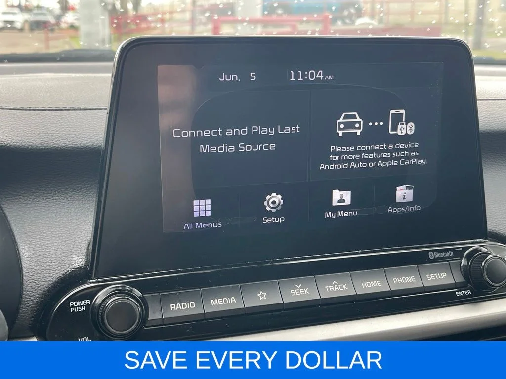 Used 2020 Red Kia LXS image 9