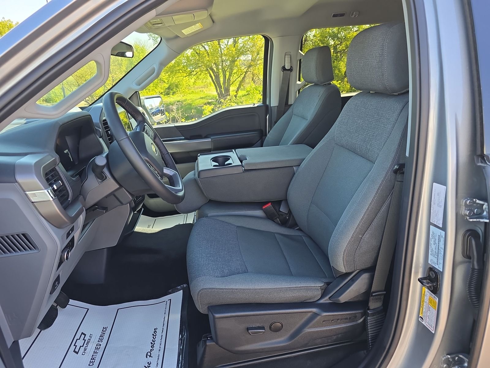 Used 2025 Iconic Silver Metallic Ford XLT image 9
