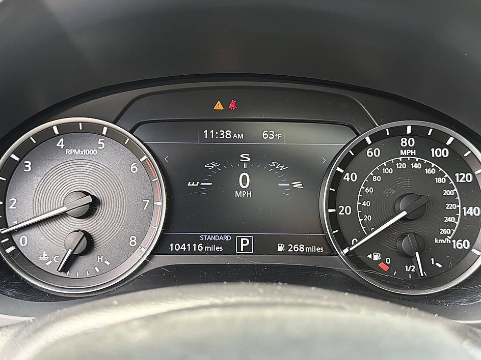 Used 2019 Graphite Shadow INFINITI ESSENTIAL image 15
