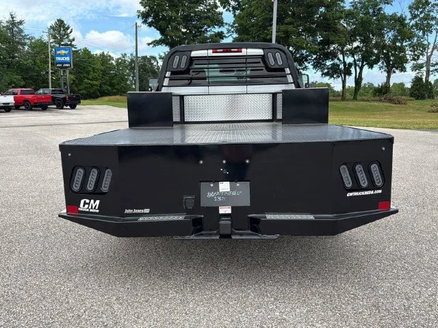New 2026 Summit White Chevrolet Work Truck image 16