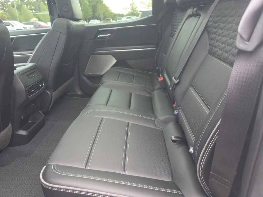 Used 2025 Gray GMC Denali image 4