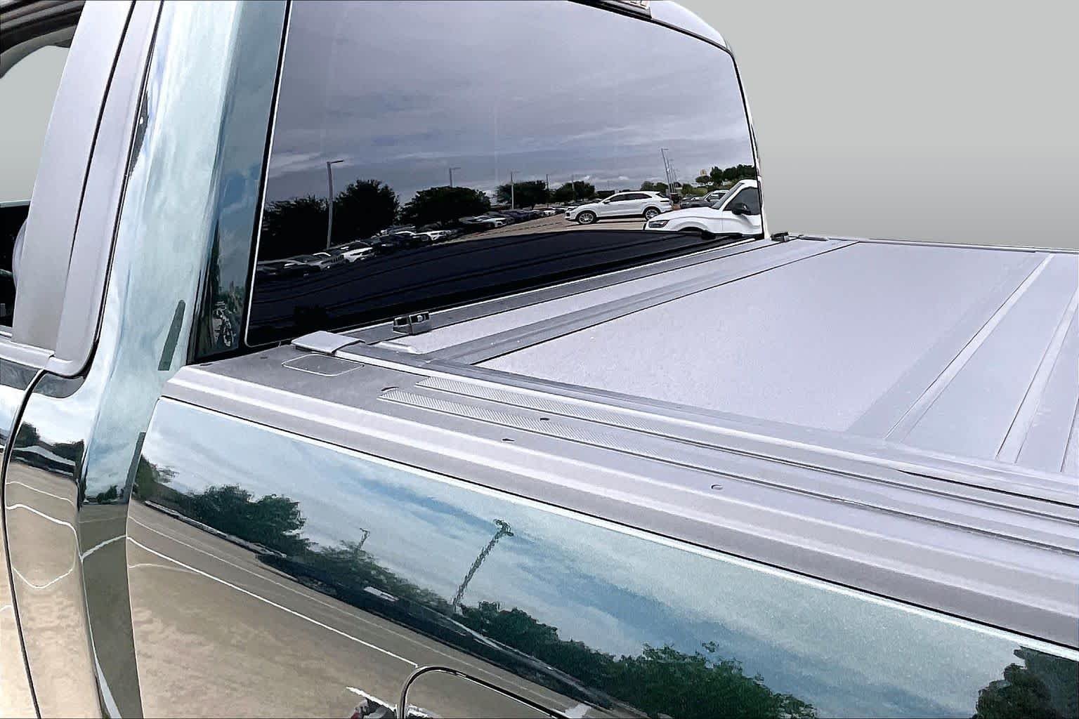 Used 2025 Agate Black Metallic Ford XL image 20