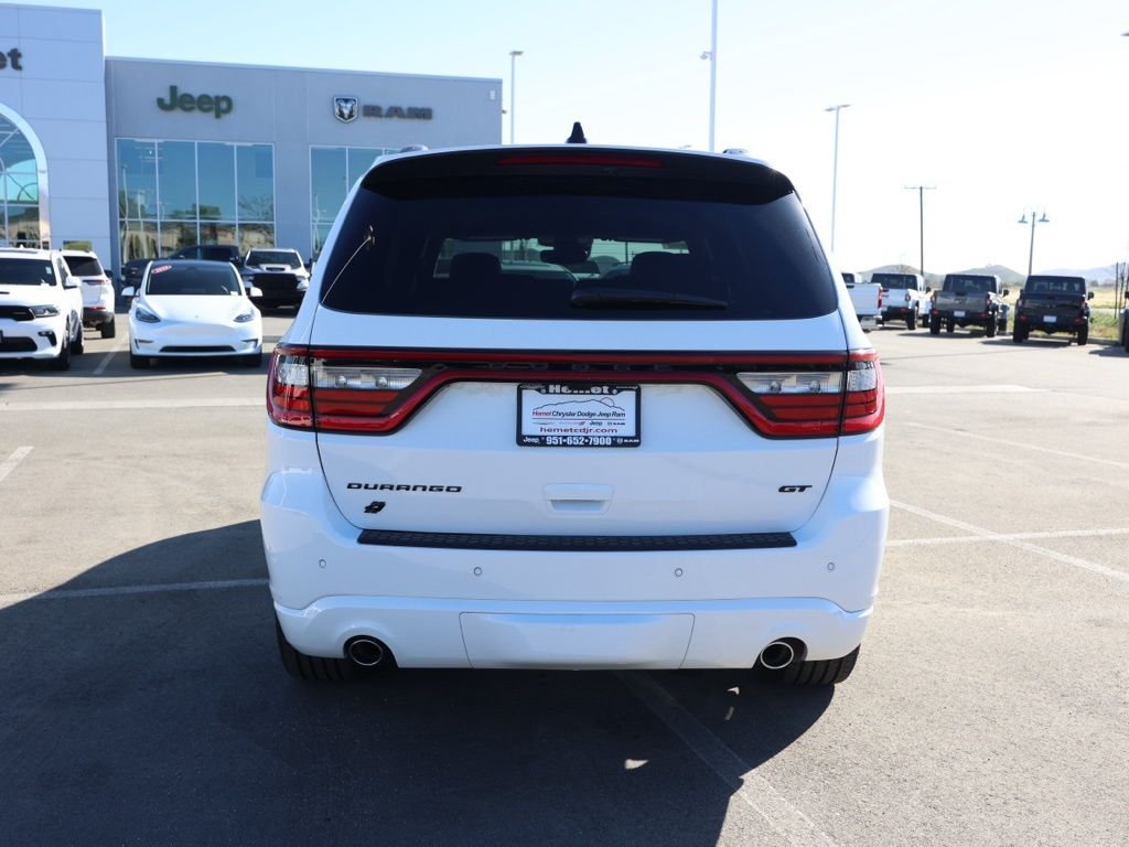 New 2026 White Knuckle Clear-Coat Exterior Paint Dodge GT Premium HEMI V8 image 4