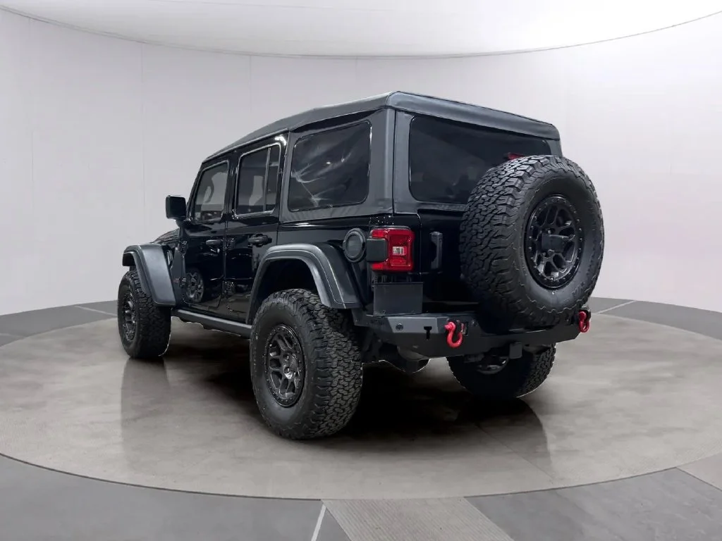 Used 2021 Black Jeep Unlimited Rubicon image 5