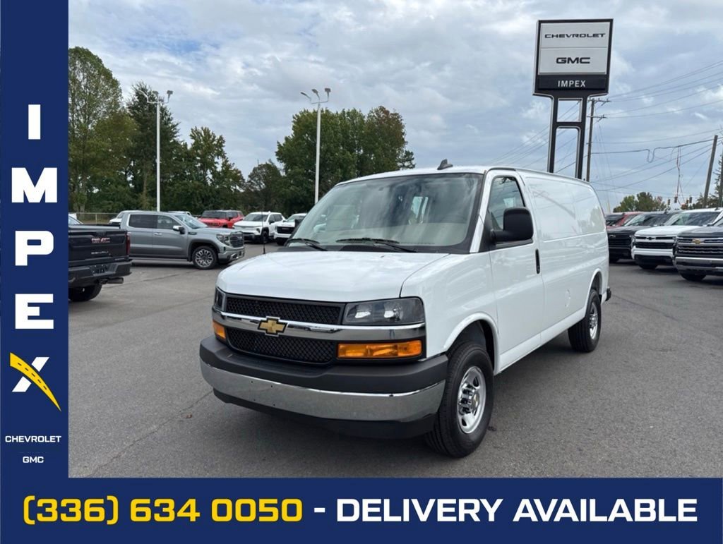 2025 Chevrolet Express Cargo 2500 RWD