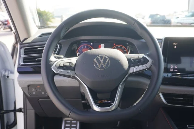 New 2026 Opal White Pearl Volkswagen 2.0T Peak Edition image 25