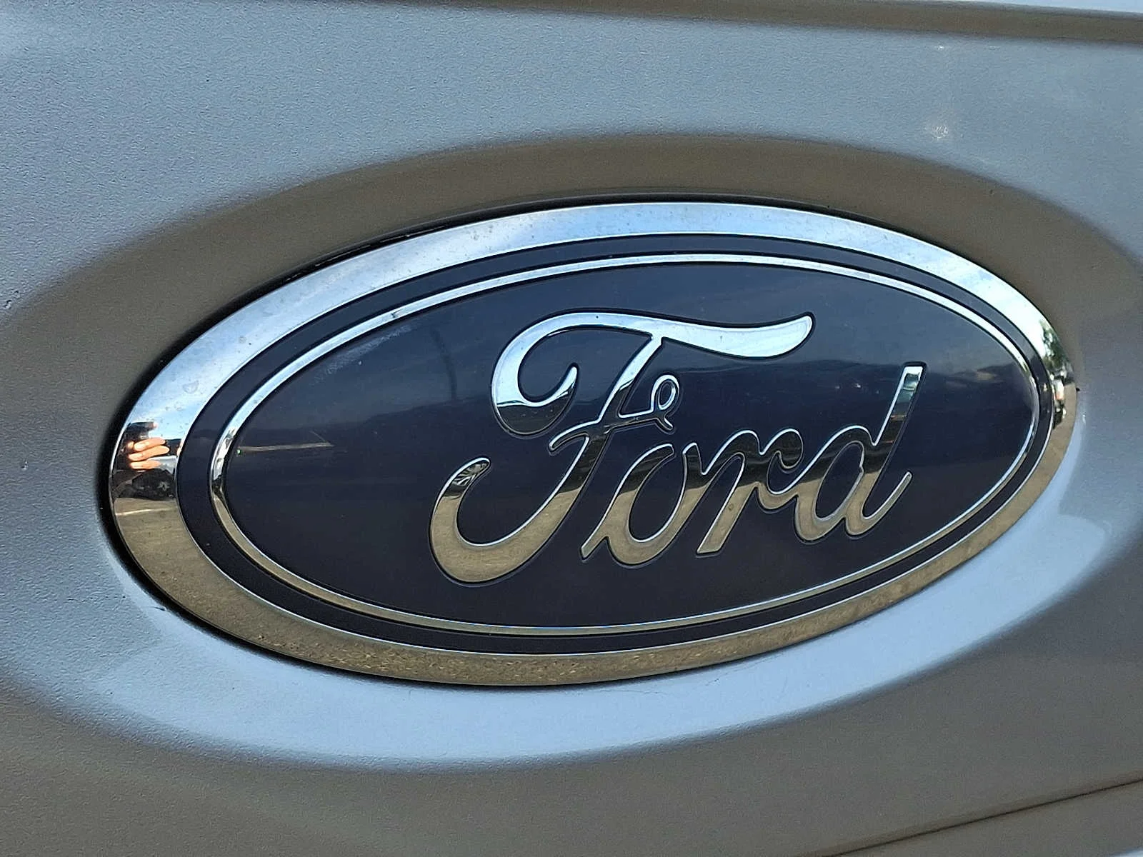 Used 2023 Iconic Silver Metallic Ford XLT image 29