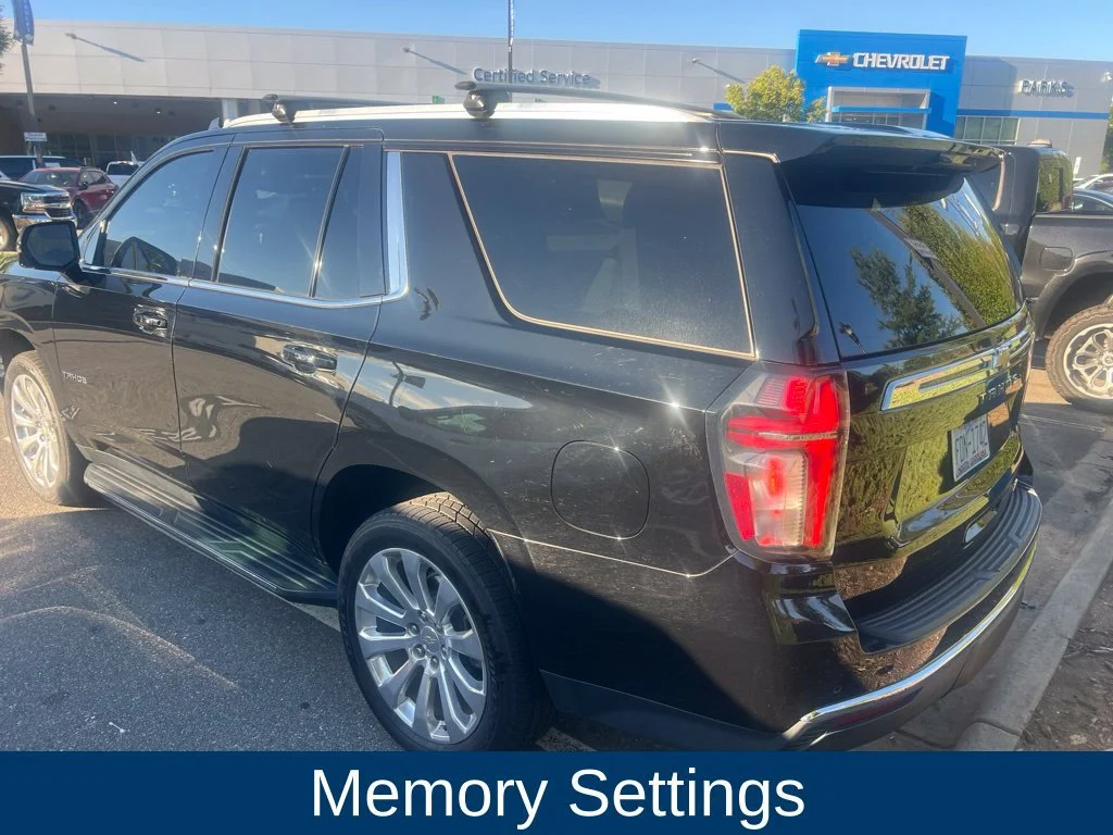 Used 2022 BLACK Chevrolet LT image 11
