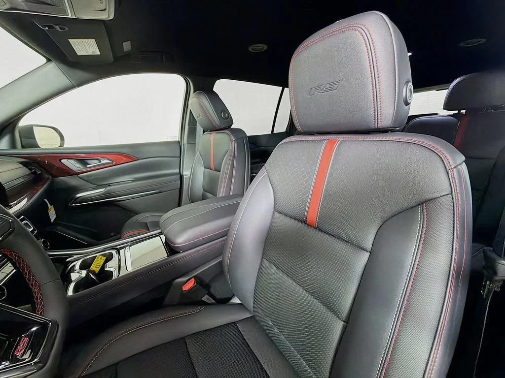 2026 Chevrolet Traverse RS - Photo 11