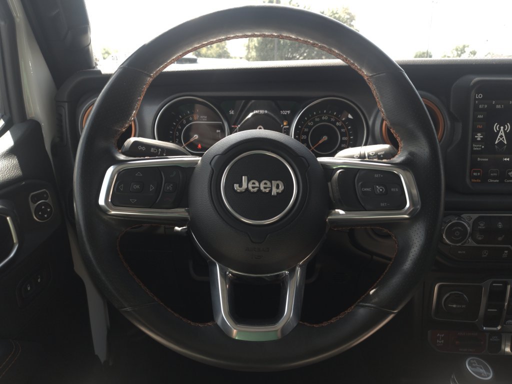 Used 2023 White Jeep Mojave image 17