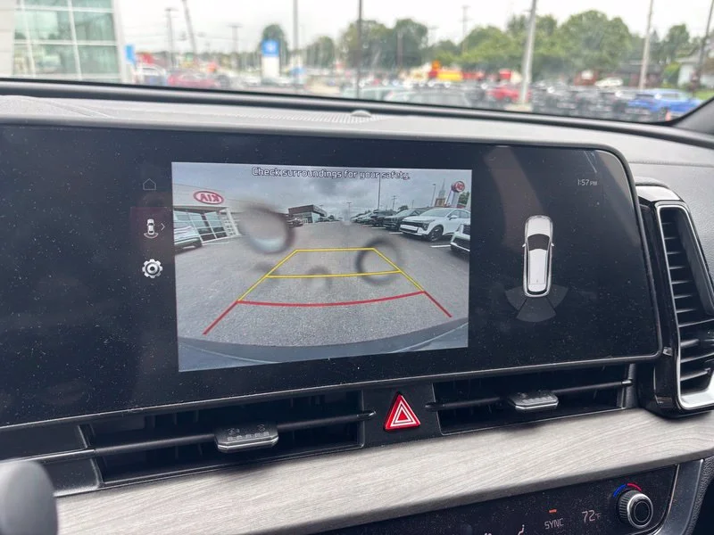 Used 2025 White Kia X-Line image 13
